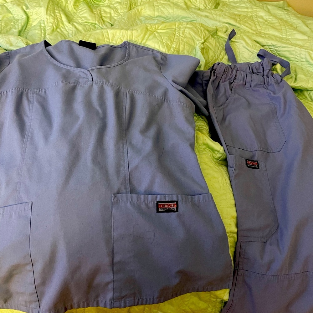 Women’s size medium petite denim blue scrub set